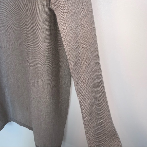 Eileen Fisher Tan V-Neck Sweater 100% Merino Wool S - Picture 6 of 10